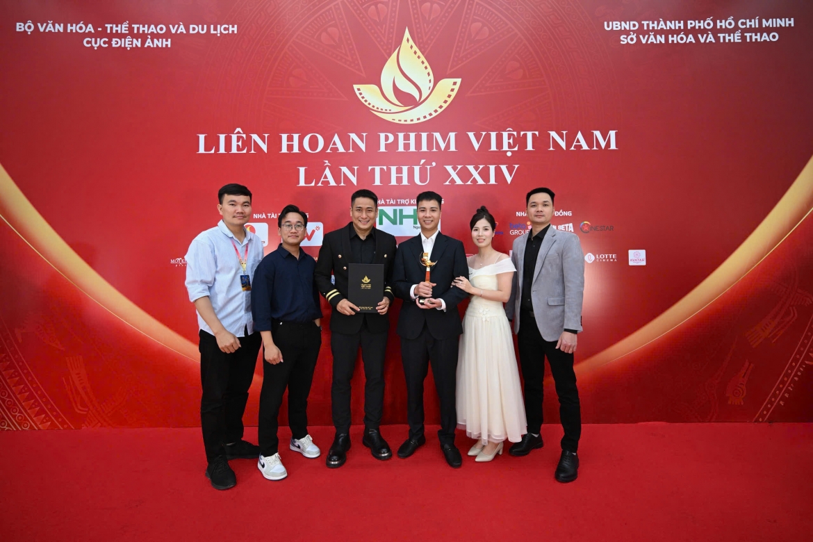 phim tai lieu ve nguoi giu hon quan ho va hanh trinh cham den bong sen vang hinh anh 2