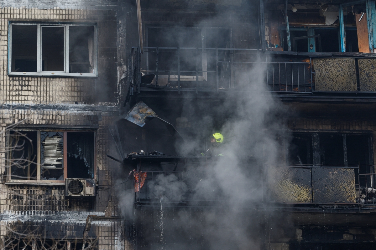 Nga mở cuộc không kích lớn nhất trong tháng khi đoàn Ukraine sang Mỹ đàm phán