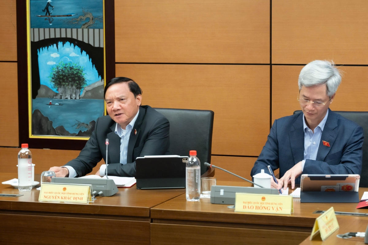 ĐBQH: "Y tế cơ sở - nền tảng để triển khai khám sức khỏe miễn phí cho người dân"