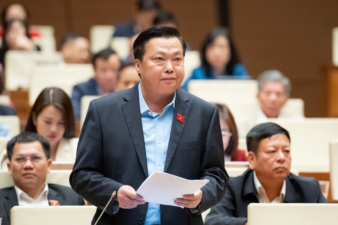 Dbqh ai du nang luc soan mot bo sach giao khoa dung chung tren toan quoc hinh anh 2
