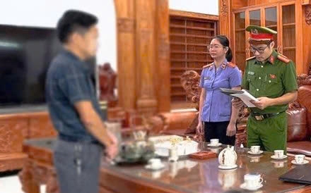 Nóng 24h ngày 30/11: Trốn thuế khi bán hàng online, chủ shop bị khởi tố