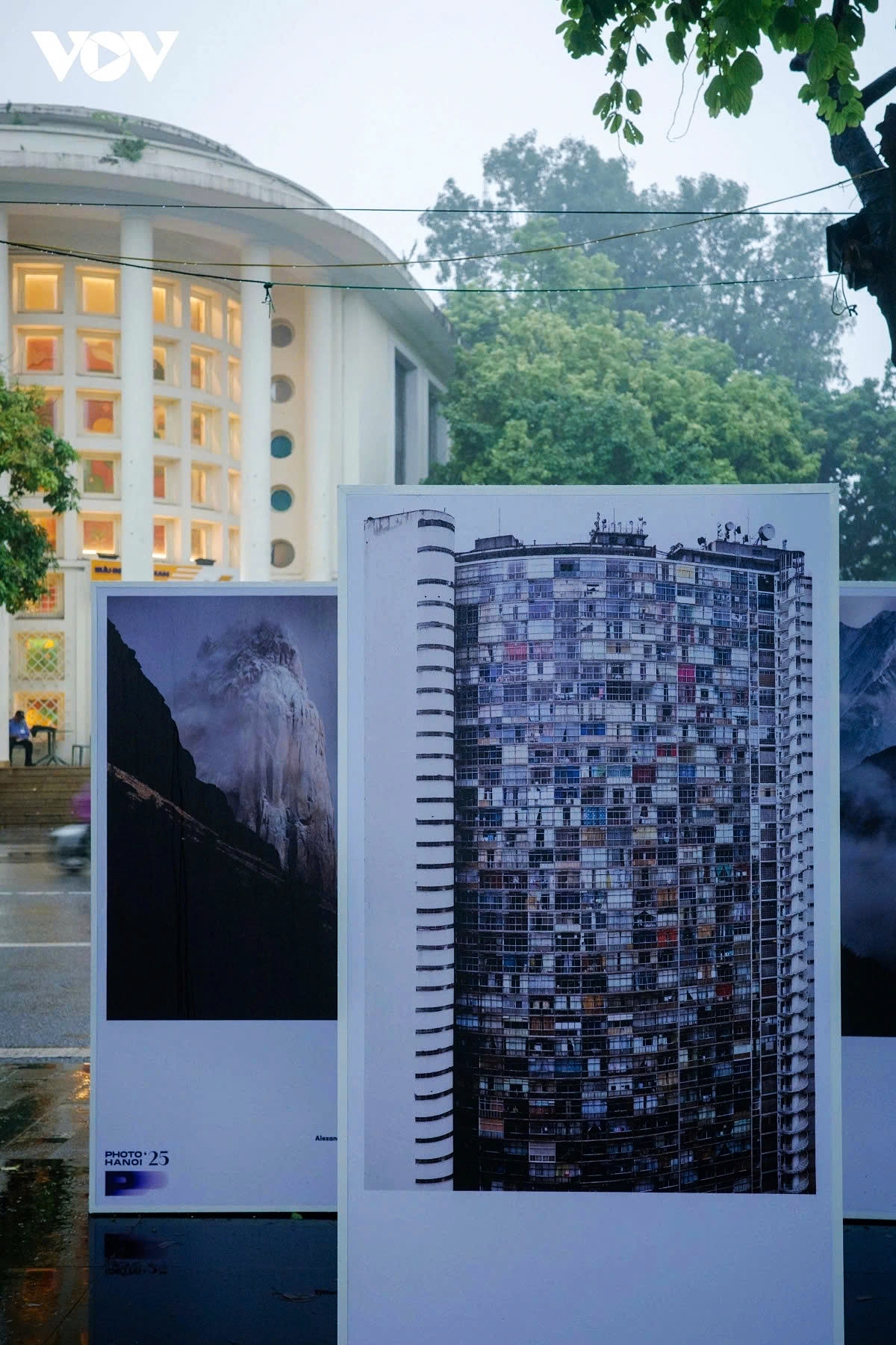 hanoi photo exhibition vertical landscape bridges global perspectives picture 3