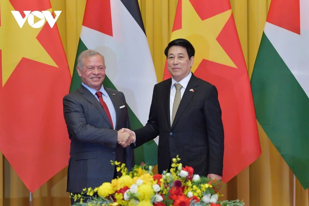 king abdullah ii s visit to vietnam in the spotlight picture 3