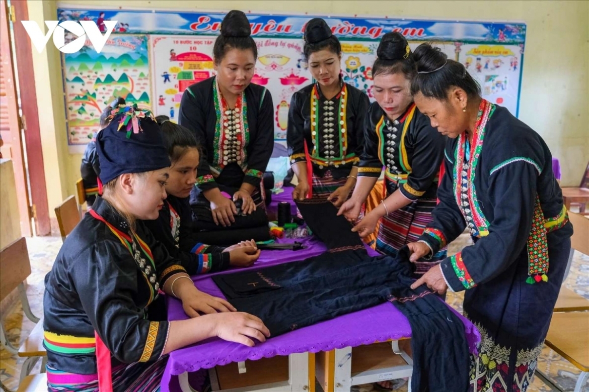 nguoi cong Dien bien khoi sac tu chuong trinh muc tieu quoc gia hinh anh 2