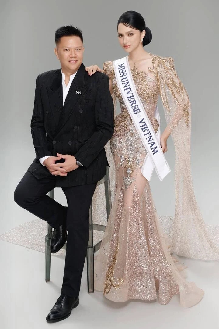 On ao sau chung ket miss universe chu tich bi truy to, A hau bo danh hieu hinh anh 4