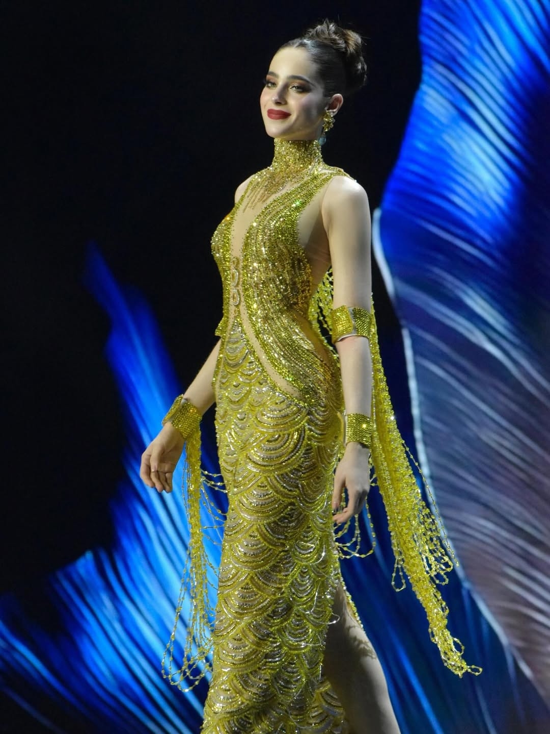 sac voc cua fatima bosch - tan hoa hau hoan vu 2025 hinh anh 3
