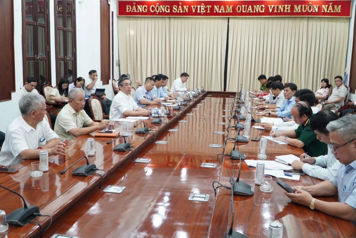 tp.hcm phat dong dot ung ho khan cap ho tro dong bao vung lu hinh anh 7
