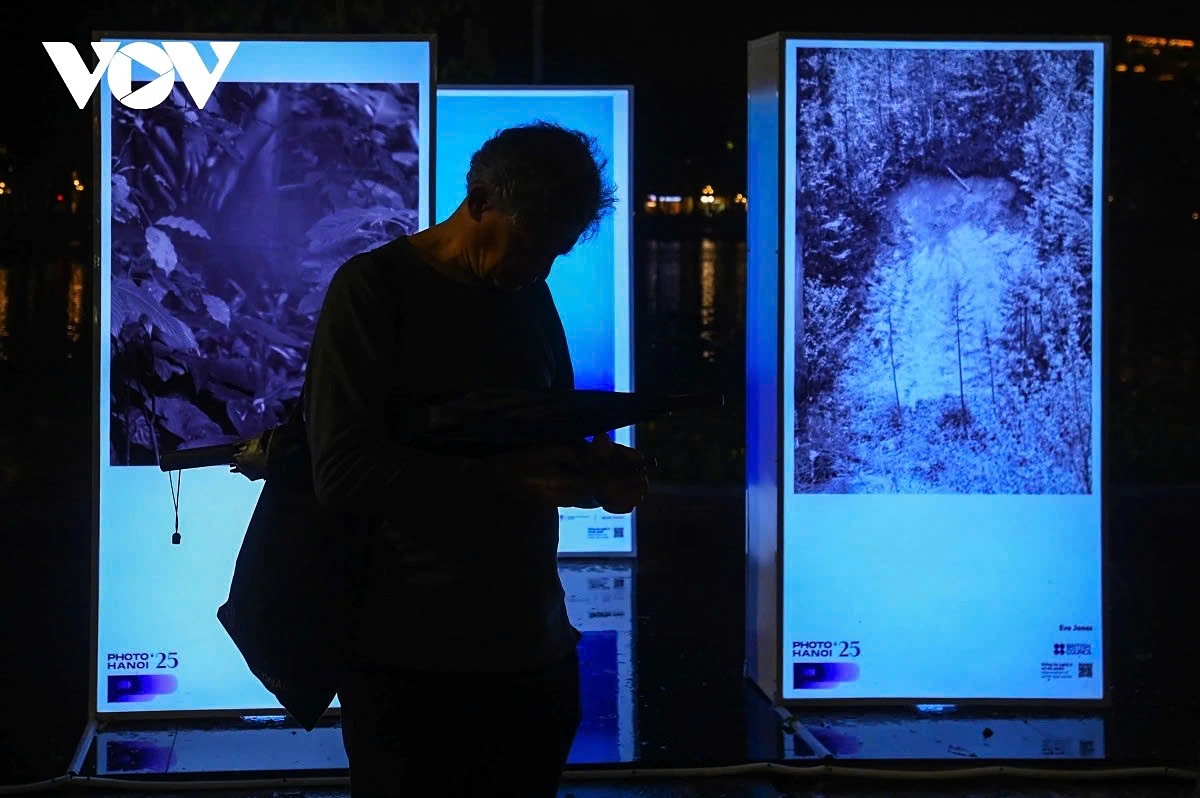 hanoi photo exhibition vertical landscape bridges global perspectives picture 7