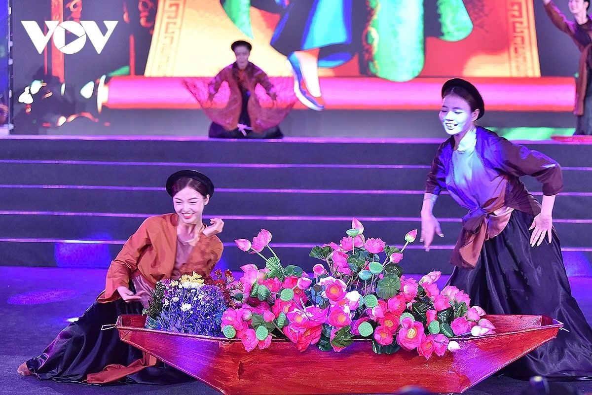 thang long hanoi festival 2025 opens in spectacular style picture 9