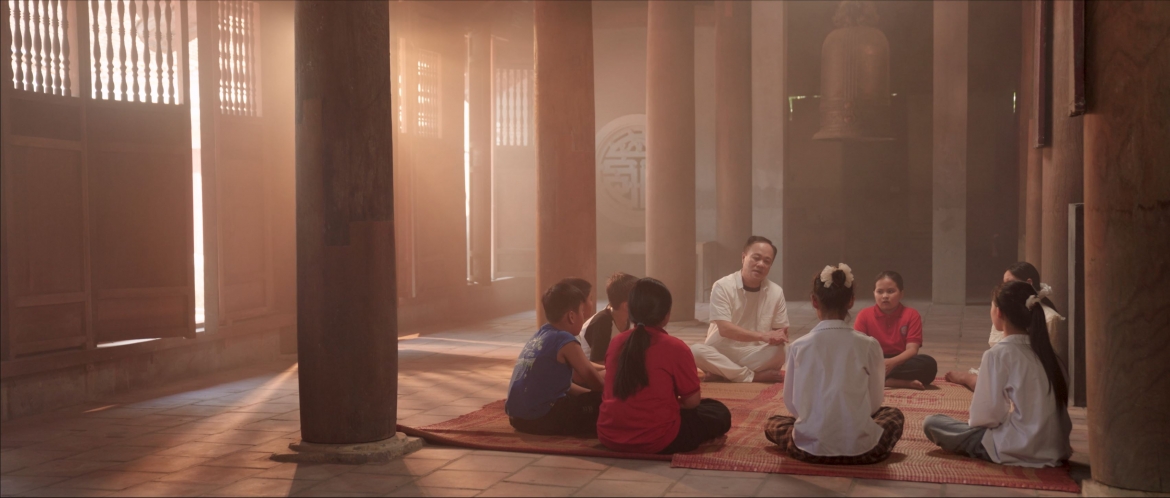phim tai lieu ve nguoi giu hon quan ho va hanh trinh cham den bong sen vang hinh anh 4