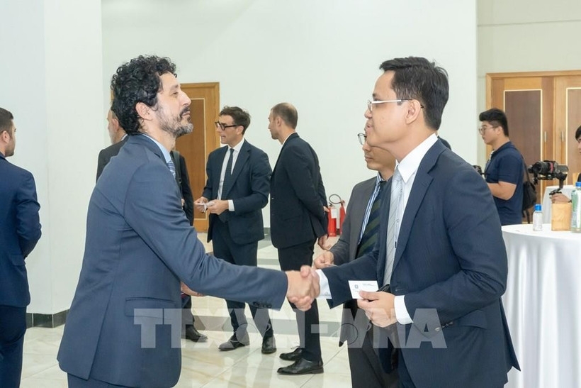 vietnamese, italian enterprises join hands to expand global supply chains picture 1