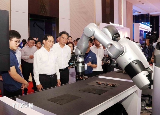 deputy pm inspects preparations for autumn economic forum 2025 picture 1