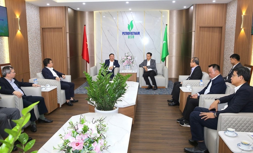 binh son refinery expands export to laos picture 1