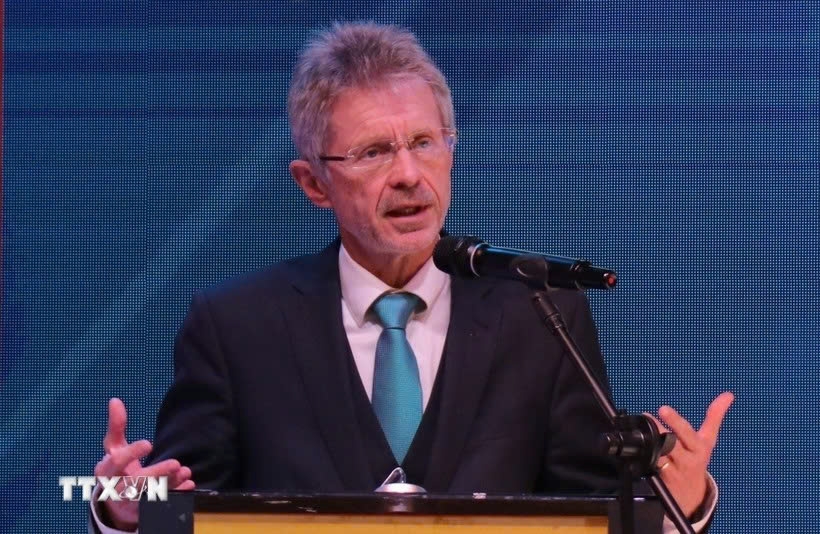 czech senate president milos vystrcil begins vietnam visit picture 1