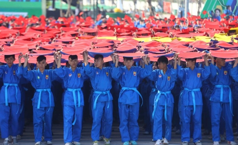 60,000 students in ho chi minh city perform vovinam, setting dual records picture 2