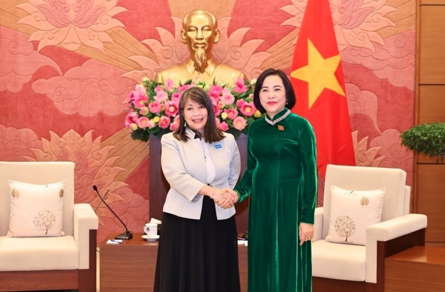 na vice chairwoman receives unicef, crc leaders picture 1