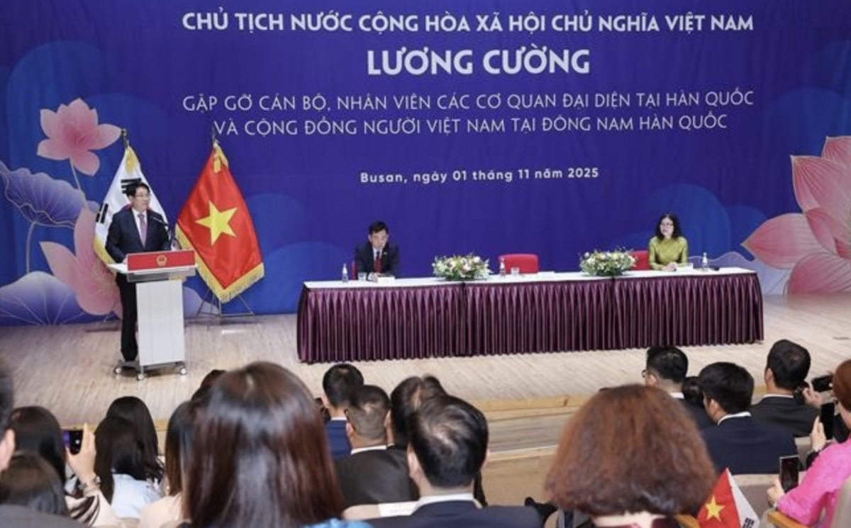 state president meets vietnamese community in southeastern rok picture 1