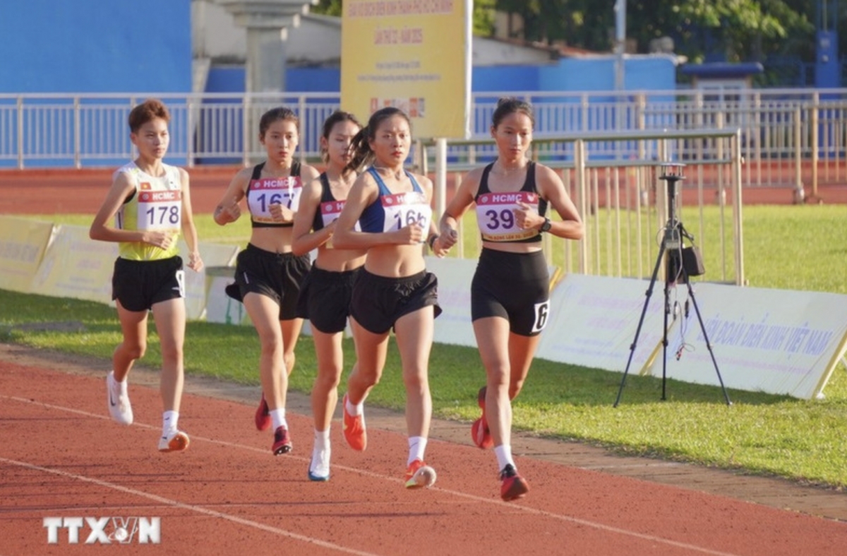 vietnamese athletes undergo training in france to prepare for olympics picture 1