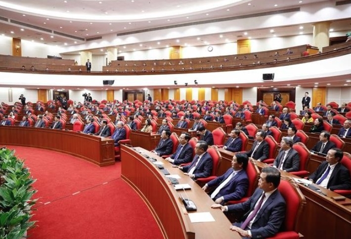 announcement of 13th party central committee s 14th plenum picture 1