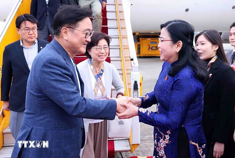 rok national assembly speaker woo won-shik begins visit to vietnam picture 1