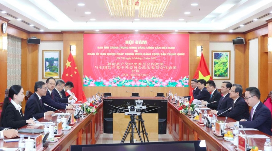 vietnamese, chinese party commissions boost cooperation on internal affairs picture 1