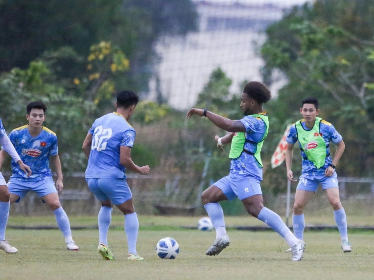 xuan son returns, vietnam aim for win in asian cup qualifier against laos picture 1