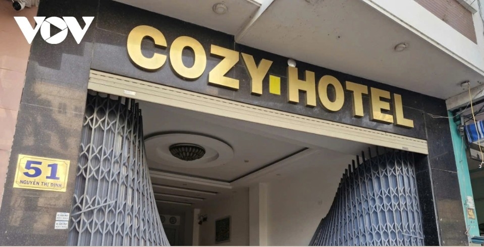 quy nhon streets in gia lai left in ruins after typhoon kalmaegi picture 8