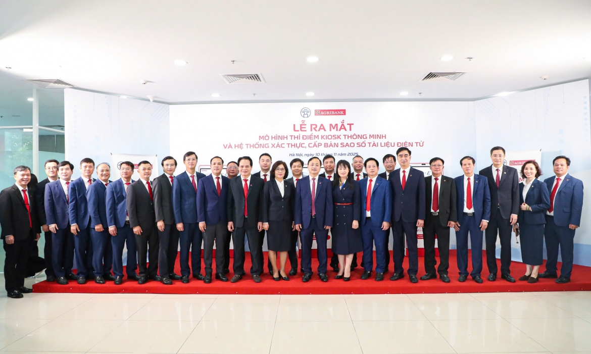 agribank tai tro kiosk thong minh - buoc tien moi trong cai cach hanh chinh hinh anh 10