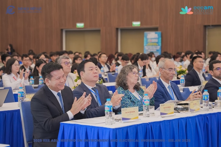 eee-am 2025 goi mo luoi dien thong minh, nang luong ben vung hinh anh 2
