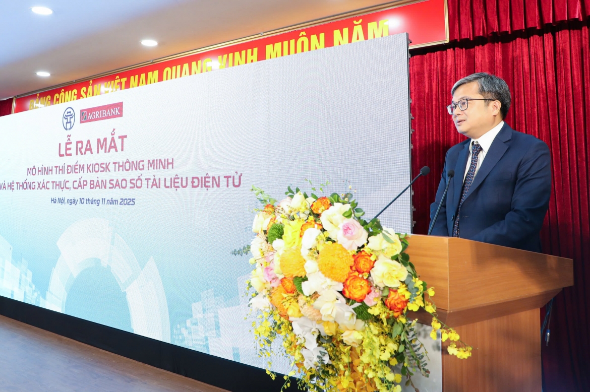 agribank tai tro kiosk thong minh - buoc tien moi trong cai cach hanh chinh hinh anh 3