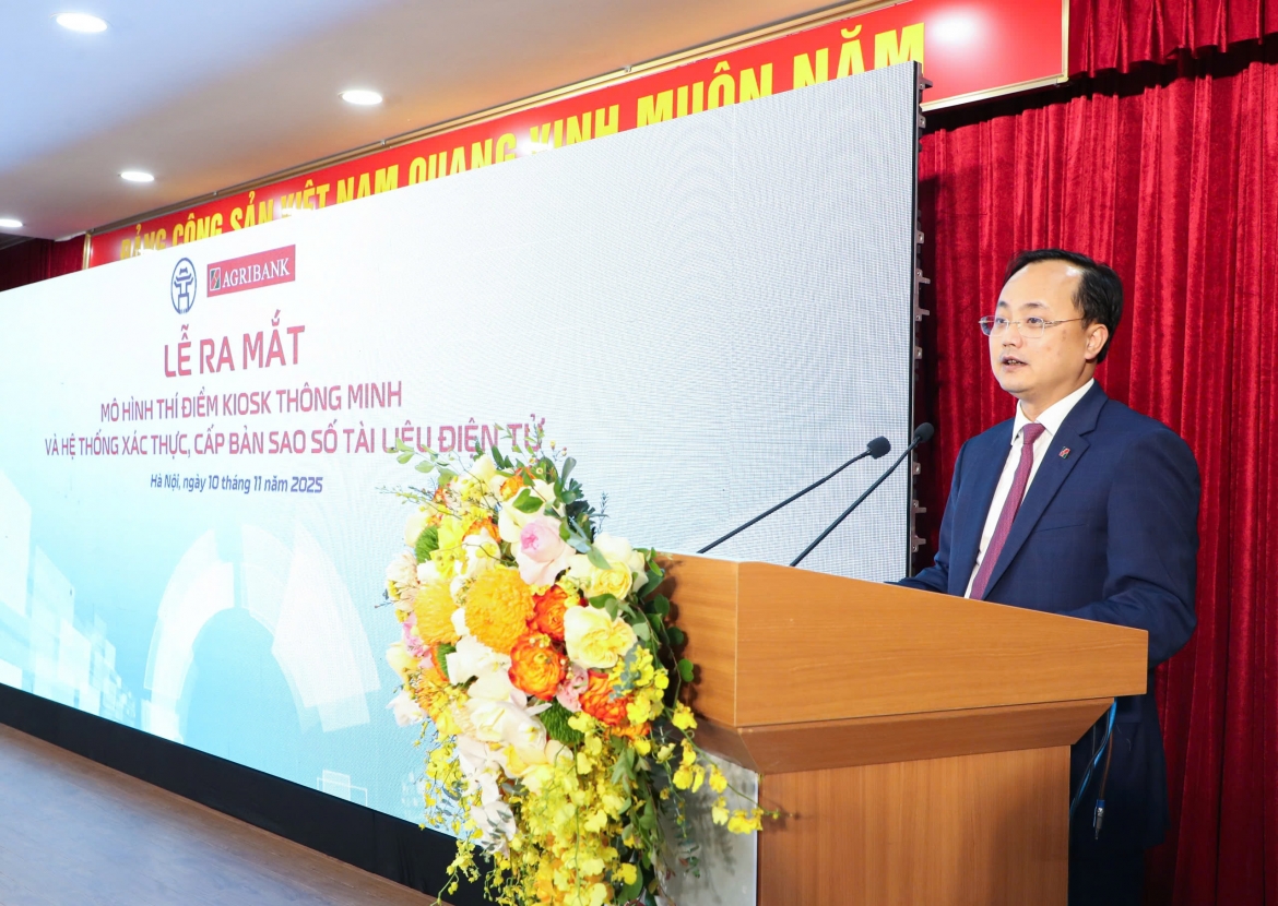 agribank tai tro kiosk thong minh - buoc tien moi trong cai cach hanh chinh hinh anh 4