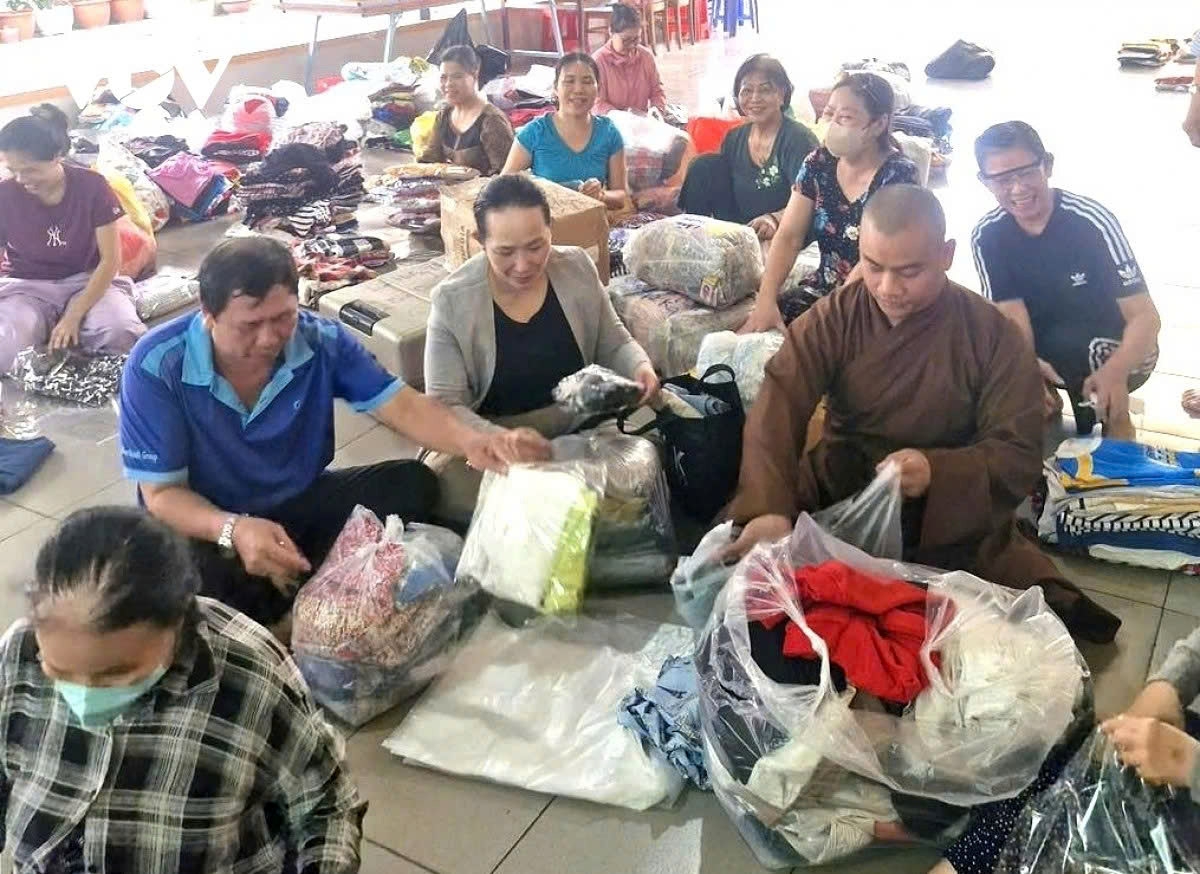 post-flood recovery millions of hearts flow to central vietnam picture 3