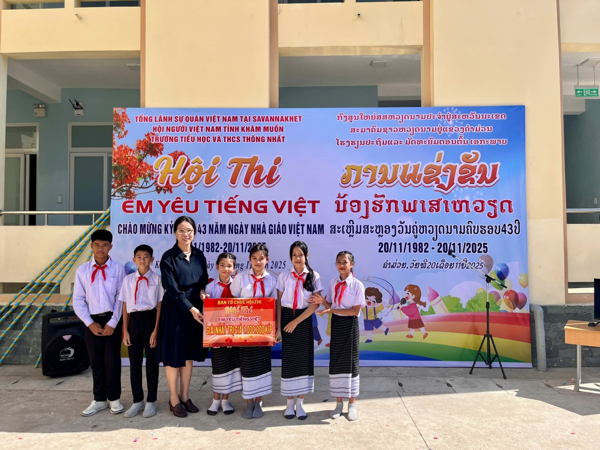 nhieu hoat dong tri an ngay nha giao viet nam tai lao hinh anh 2