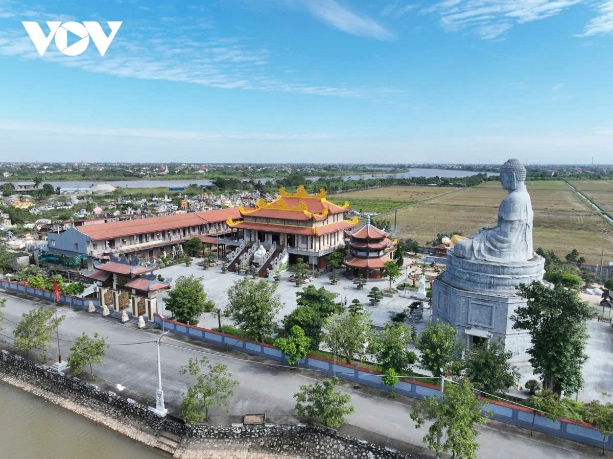 exploring pagoda housing vietnam s largest jade amit bha buddha picture 8