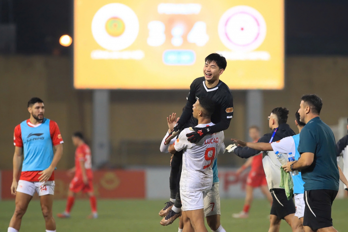 Thắng kịch tính CAHN trên loạt luân lưu, Thể Công Viettel vào tứ kết cúp Quốc gia