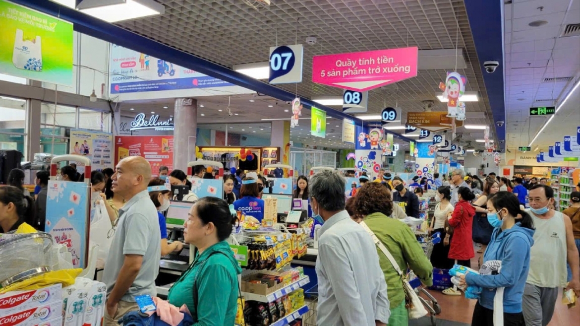 saigon co.op giam sau thuc pham thiet yeu, san se cung nguoi dan mien trung hinh anh 5