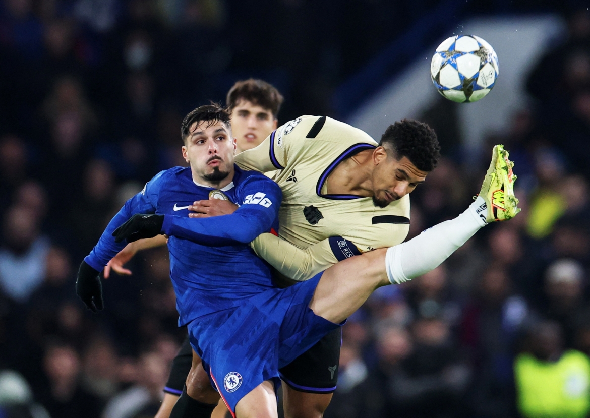 chelsea thang dam barcelona du 3 lan bi tu choi ban thang hinh anh 28