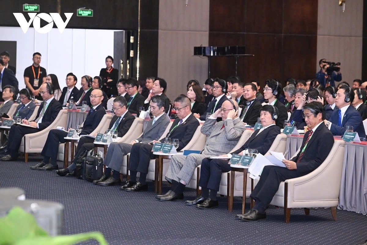 pm pushes for win-win cooperation between vietnamese and japanese localities picture 2