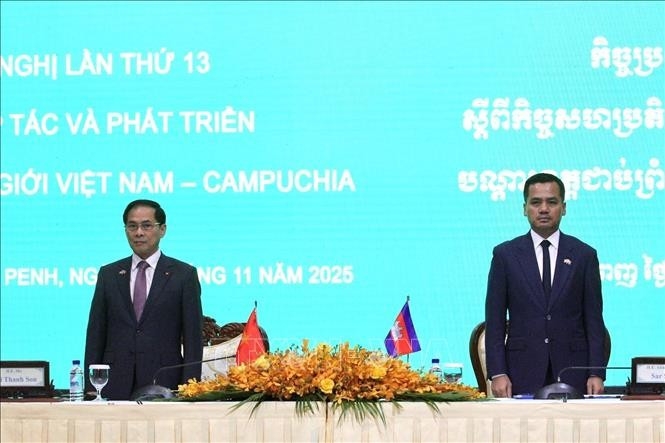 vietnamese, cambodian border provinces vow tighter links picture 1
