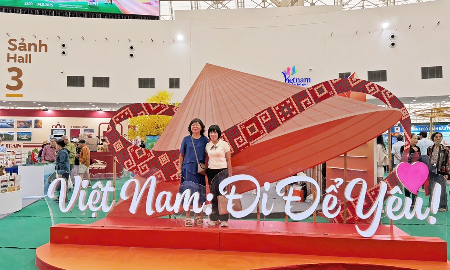 khu vuc du lich la khong gian trung bay tieu bieu tai hoi cho mua thu 2025 hinh anh 1