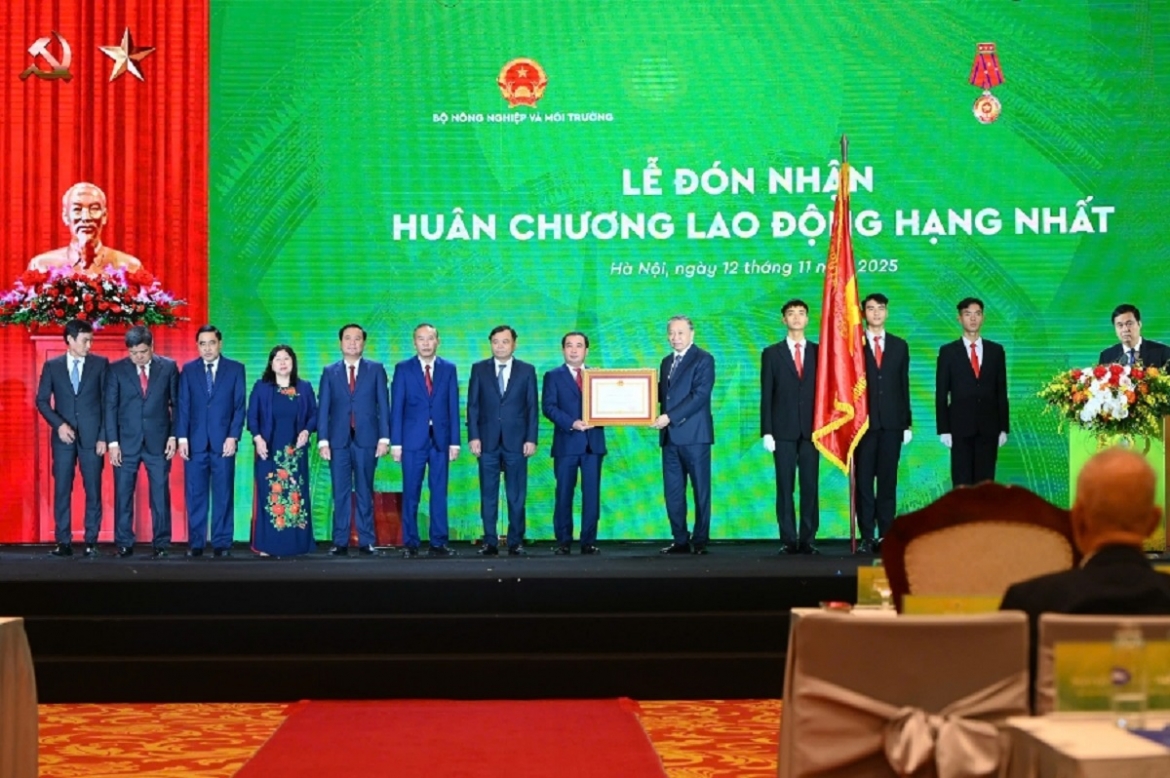 nganh nong nghiep va moi truong 80 nam ben bi buoc vao ky nguyen vuon minh hinh anh 1