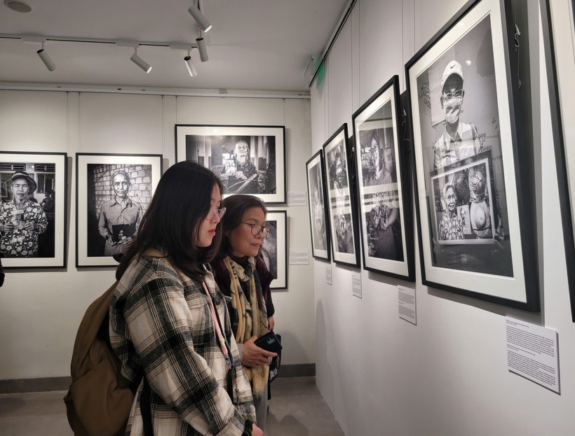 photo exhibition captures over three decades of vietnam s transformation picture 1