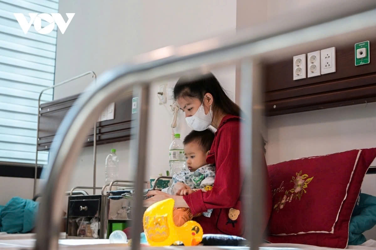 doctors warn of severe flu complications amid surge in child hospitalisations picture 7