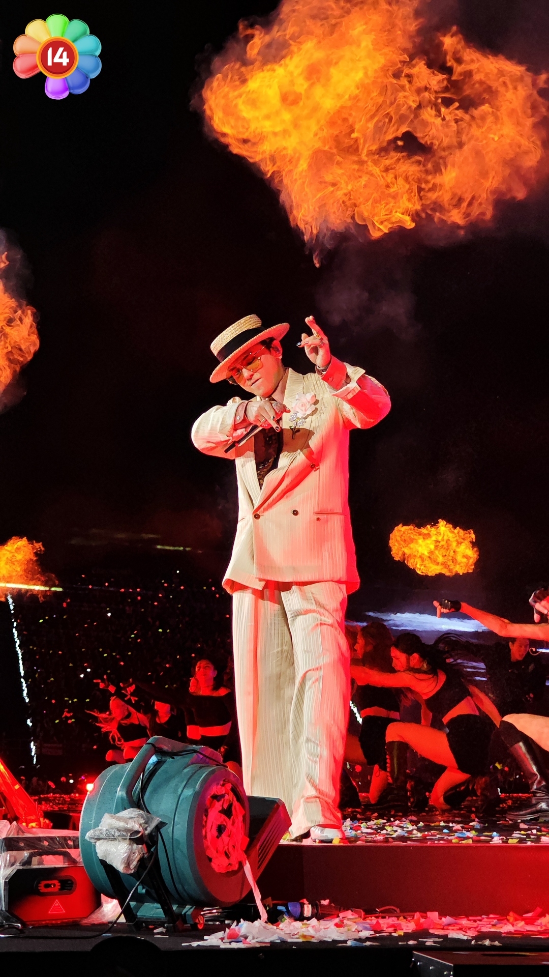 g-dragon steals the show at world tour bermensch in hung yen picture 1