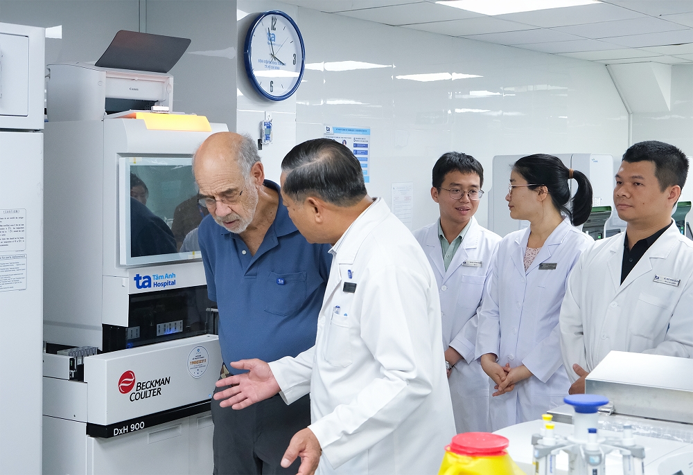 Lần đầu tiên tại Việt Nam xét nghiệm viêm gan siêu vi D theo tiêu chuẩn Mỹ