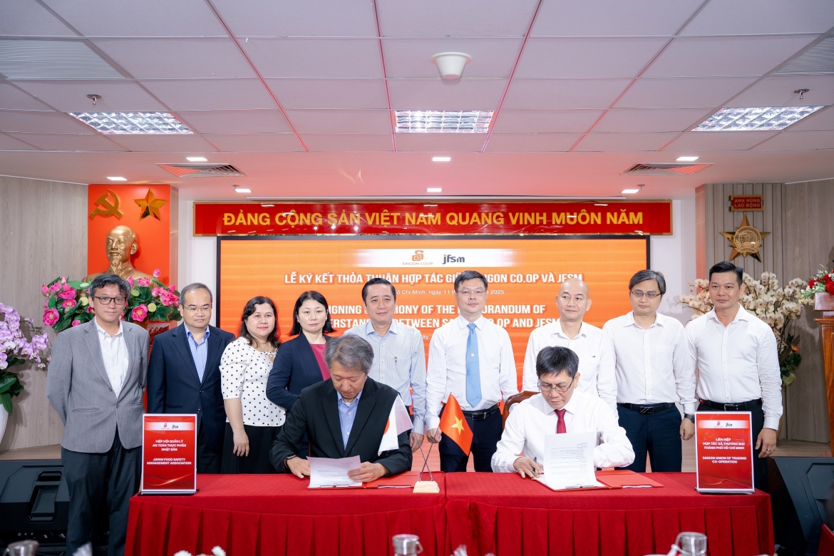 saigon co.op ky ket hop tac voi hiep hoi quan ly an toan thuc pham nhat ban jfsm hinh anh 1