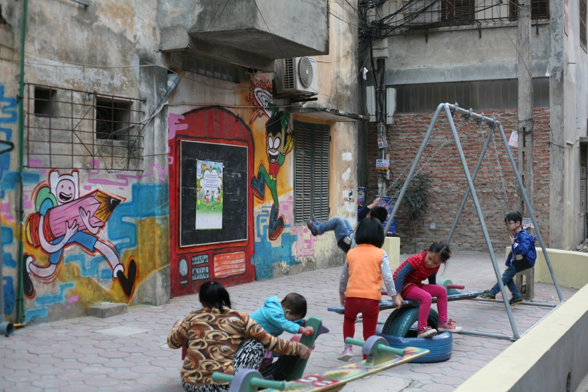 think playgrounds xay san choi trong pho mien phi cho tre hinh anh 7