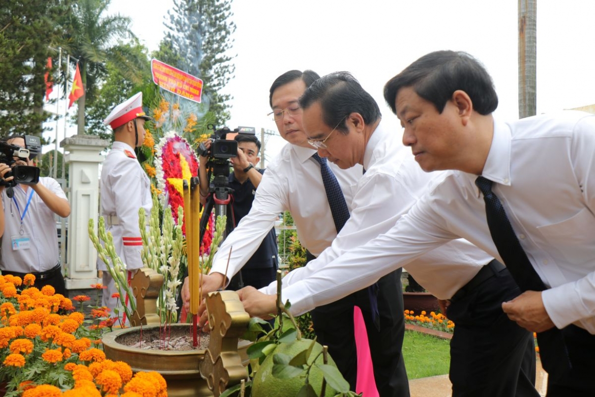 85 nam nam ky khoi nghia - tri an nhung nguoi da nga xuong cho to quoc hinh anh 4