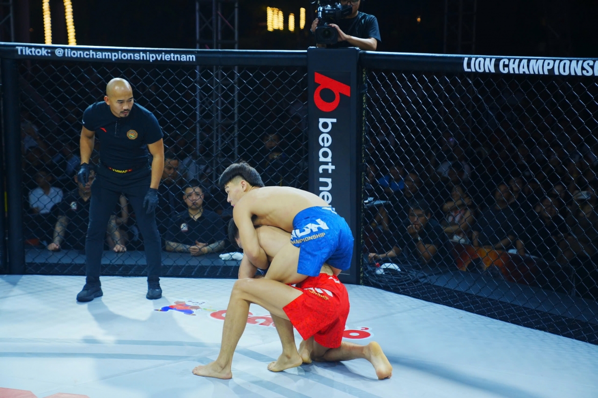 mma lion championship 28 vo si viet nam thua dang tiec truoc vDv trung quoc hinh anh 3
