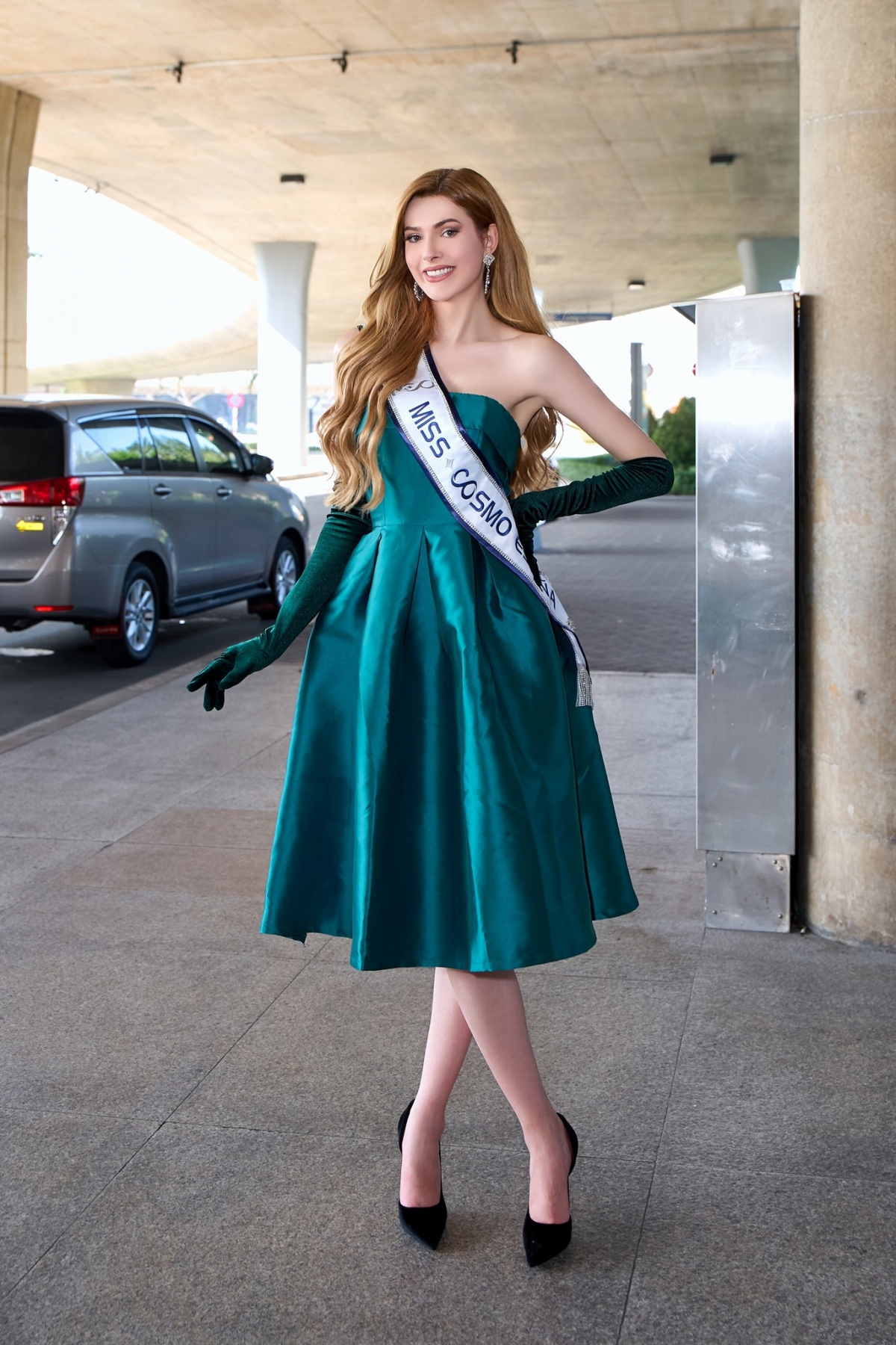 foreign beauty queens gather in vietnam for miss cosmo 2025 picture 2